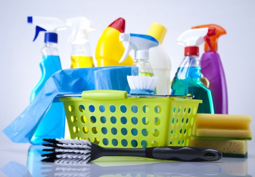 Waste removal team pricing a flat clearance in W10