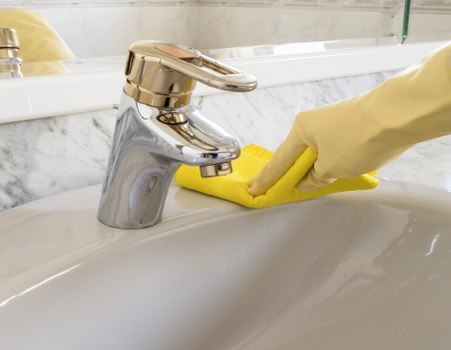 End-of-tenancy house cleaning in W10 for a move-out or property handover
